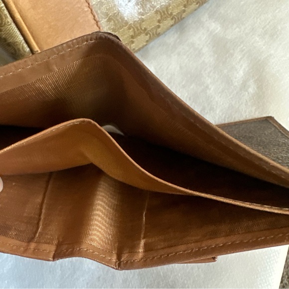 Celine Bifold Wallet - Picture 8 of 13